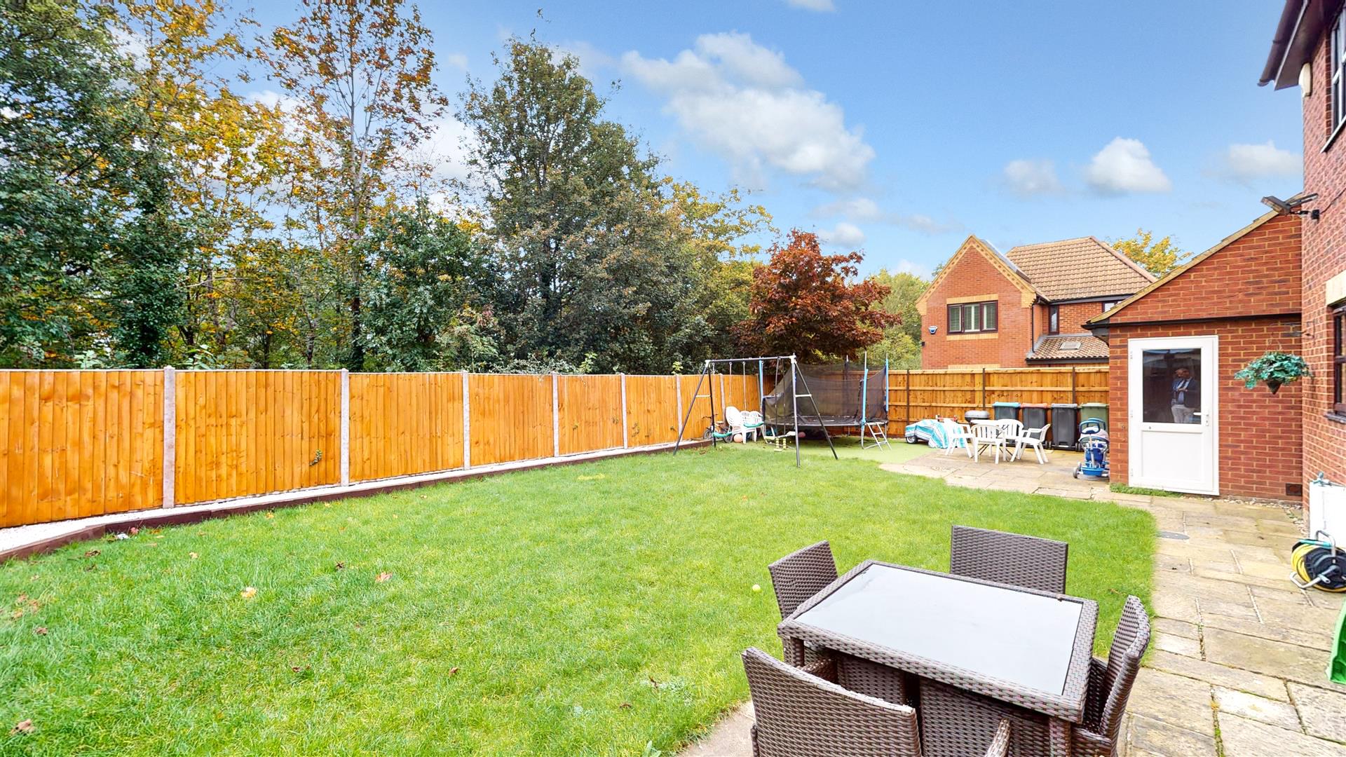 Cruickshank Grove, Crownhill, Milton Keynes